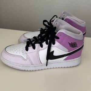 Air Jordan 1 Mid GS Purple White - Size 5Y | Gently Used